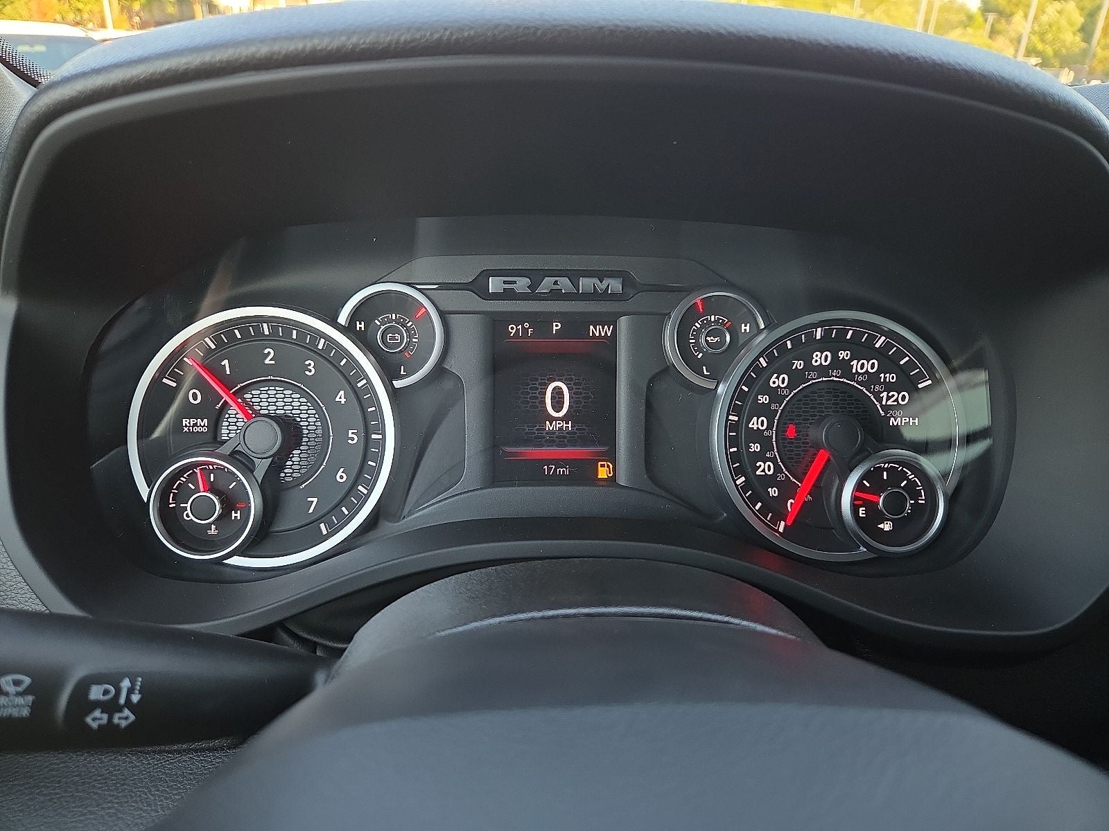 2027 RAM Ram 1500 RAM 1500 EXPRESS CREW CAB 4X4 5'7' BOX