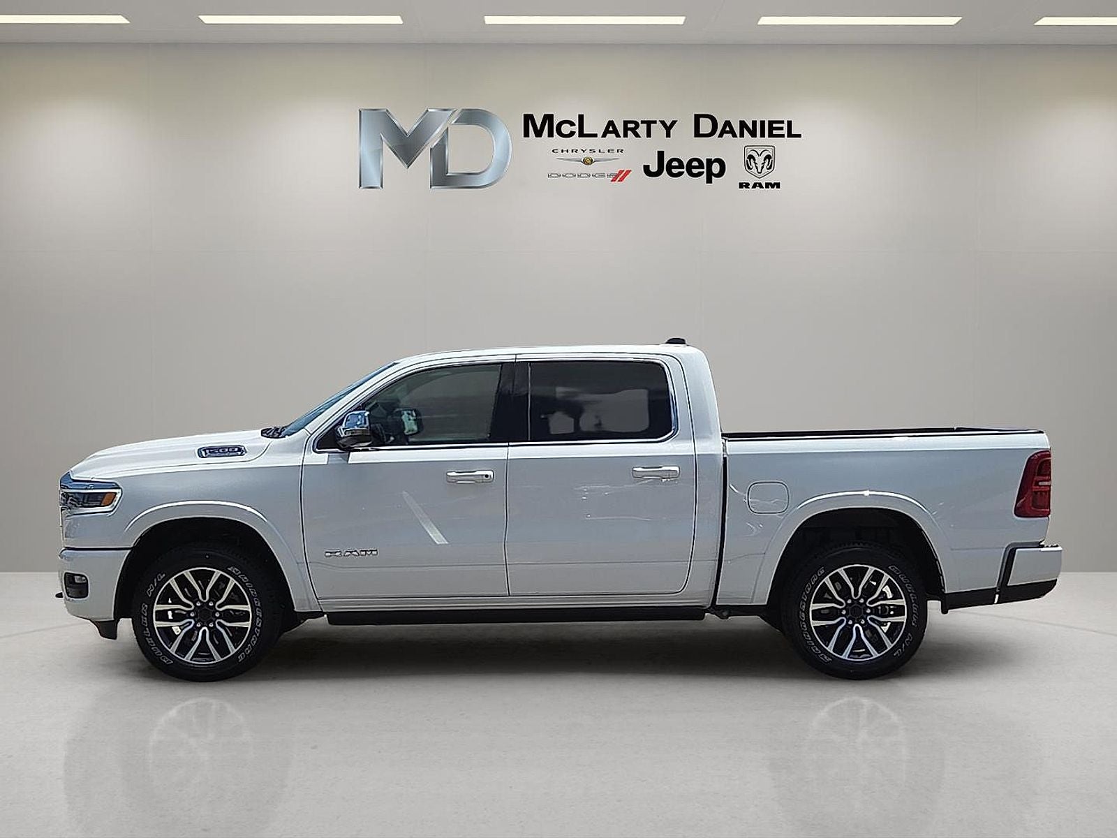 2026 RAM Ram 1500 RAM 1500 LIMITED LONGHORN CREW CAB 4X4 5'7' BOX