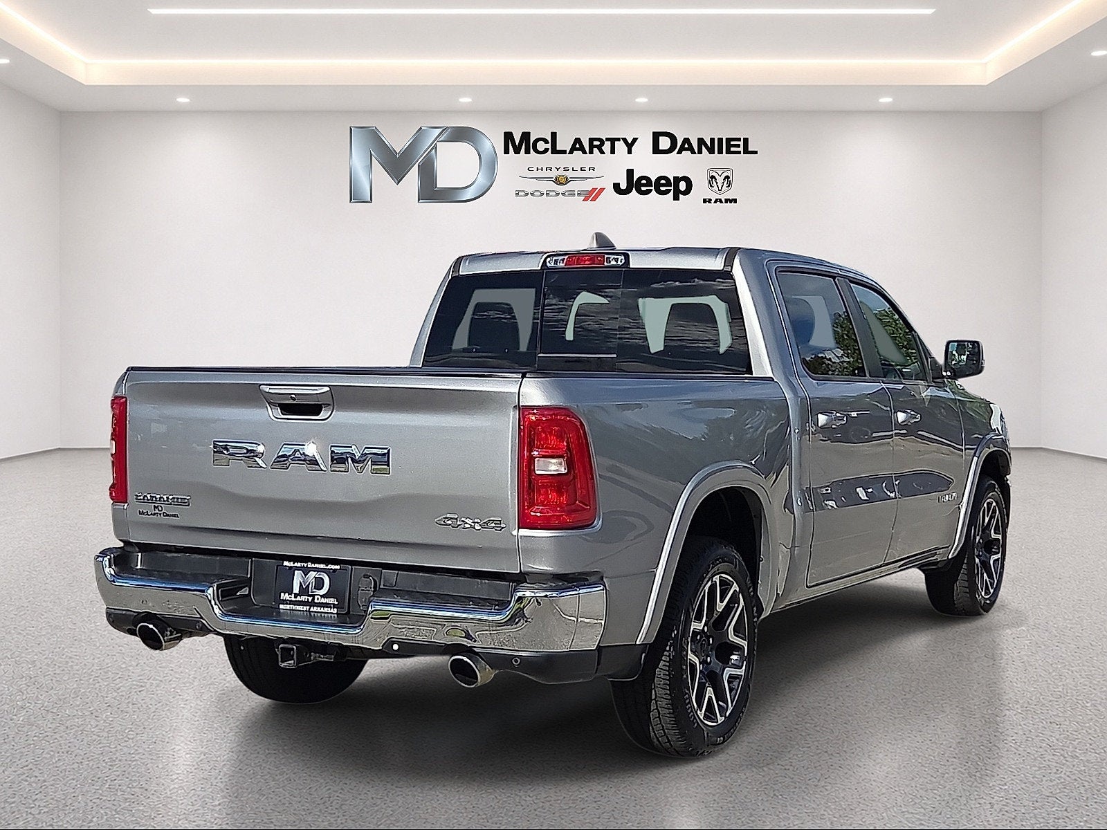 2025 RAM 1500 Laramie Crew Cab 4x4 5'7' Box
