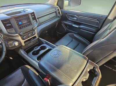 2020 RAM 1500 Laramie Crew Cab 4x4 5'7' Box