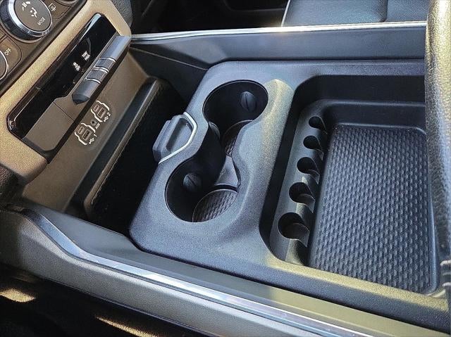 2020 RAM 1500 Laramie Crew Cab 4x4 5'7' Box