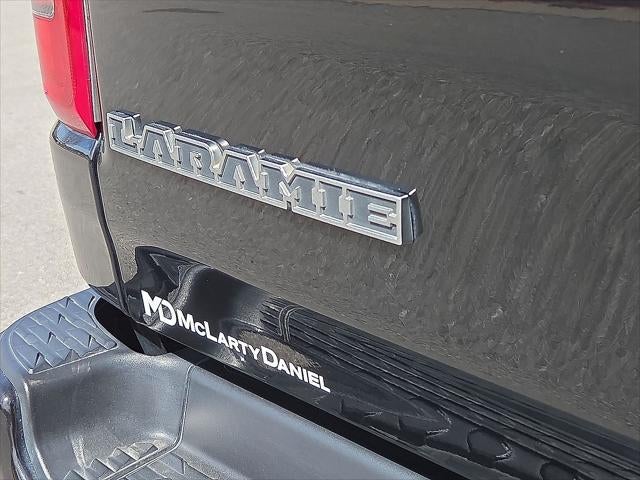 2023 RAM 1500 Laramie Crew Cab 4x4 5'7' Box