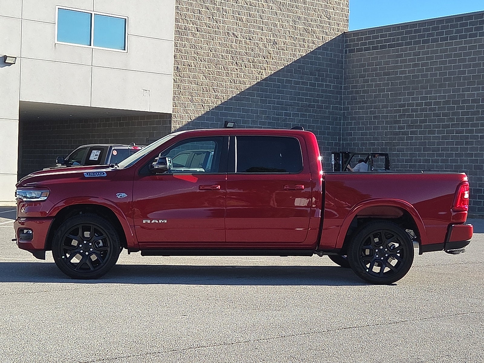 2027 RAM Ram 1500 RAM 1500 LARAMIE CREW CAB 4X4 5'7' BOX