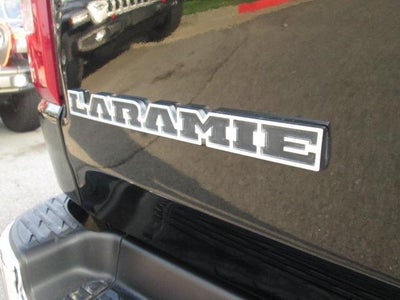 2021 RAM 1500 Laramie Crew Cab 4x4 5'7' Box