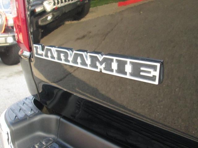 2021 RAM 1500 Laramie Crew Cab 4x4 5'7' Box