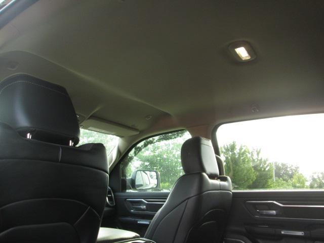 2021 RAM 1500 Laramie Crew Cab 4x4 5'7' Box