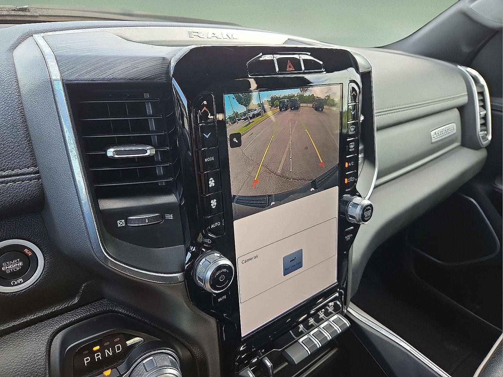 2023 RAM 1500 Laramie Crew Cab 4x4 5'7' Box