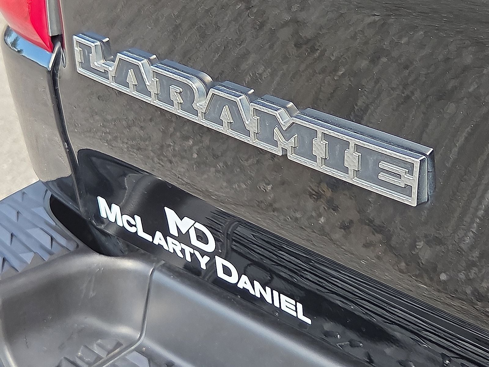 2023 RAM 1500 Laramie Crew Cab 4x4 5'7' Box