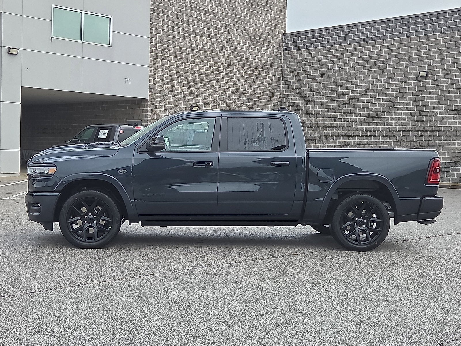 2027 RAM Ram 1500 RAM 1500 LARAMIE CREW CAB 4X4 5'7' BOX