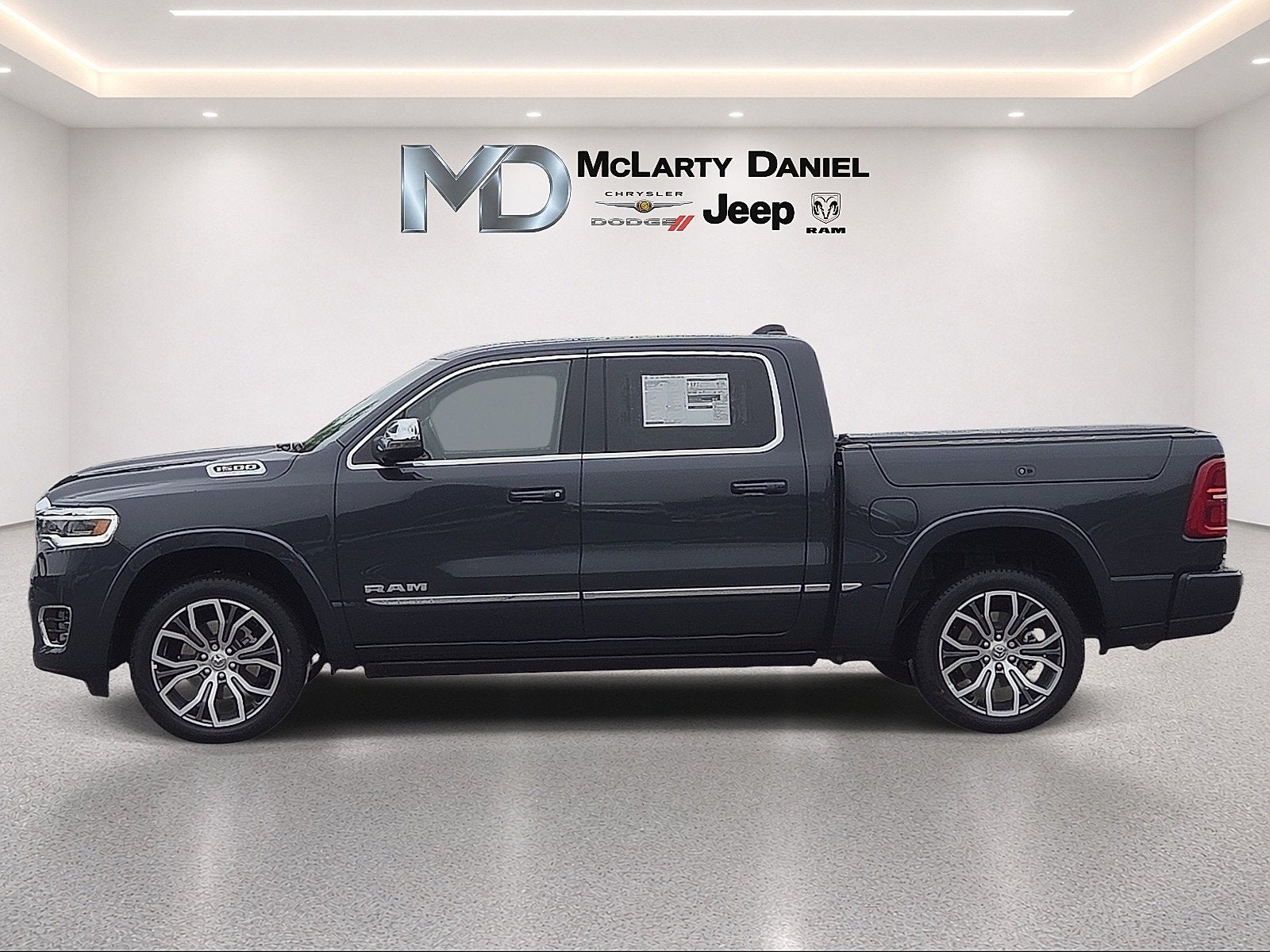 2027 RAM Ram 1500 RAM 1500 TUNGSTEN CREW CAB 4X4 5'7' BOX