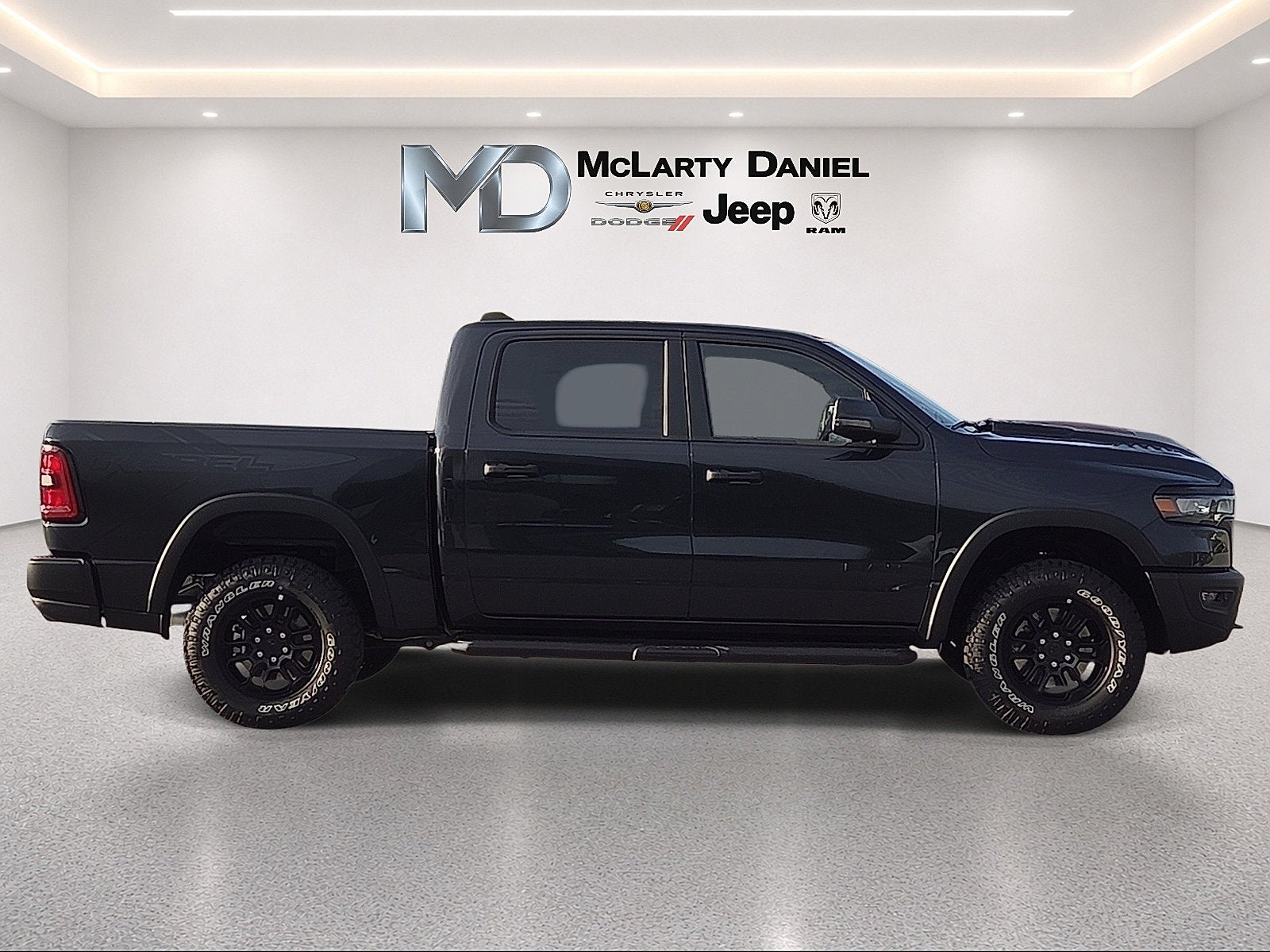 2027 RAM Ram 1500 RAM 1500 REBEL CREW CAB 4X4 5'7' BOX