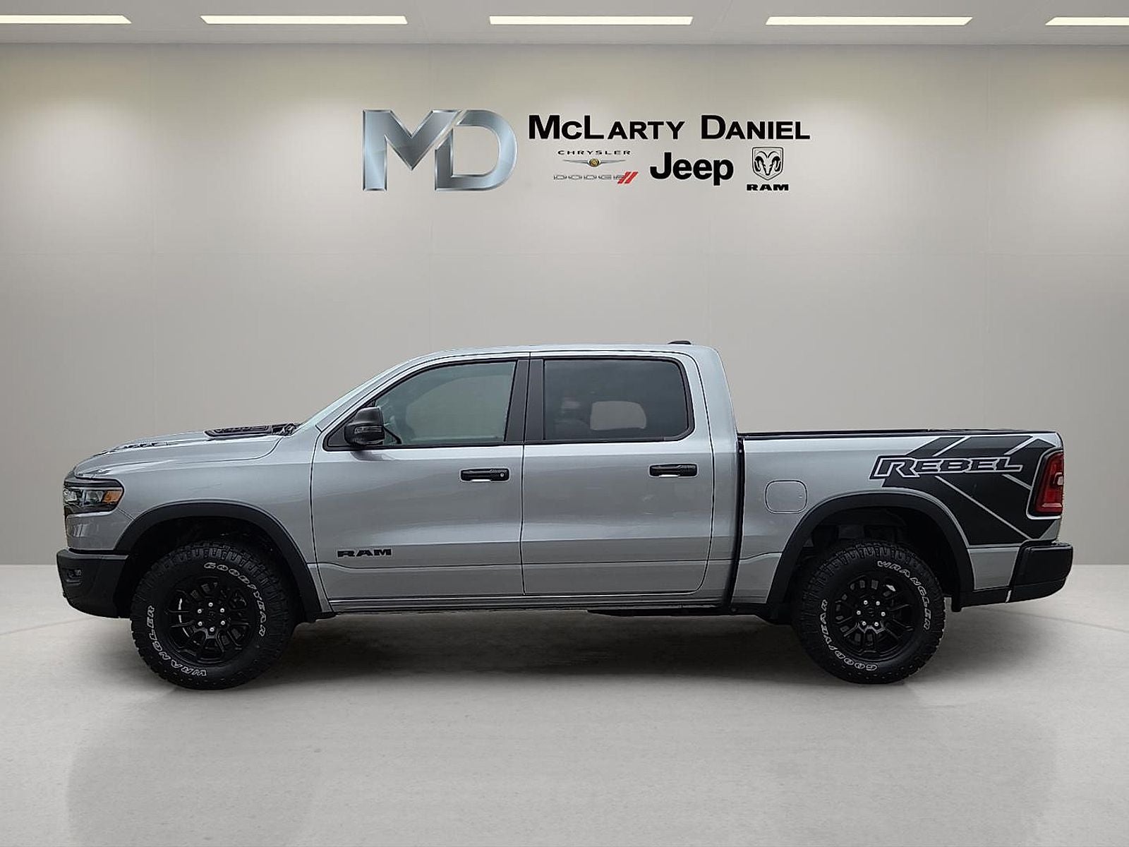 2025 RAM 1500 Rebel Crew Cab 4x4 5'7' Box
