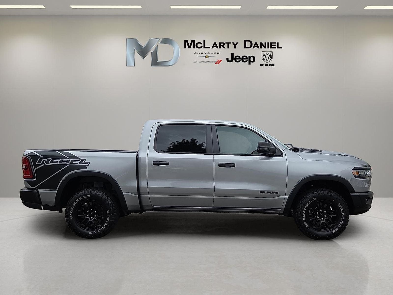 2025 RAM 1500 Rebel Crew Cab 4x4 5'7' Box