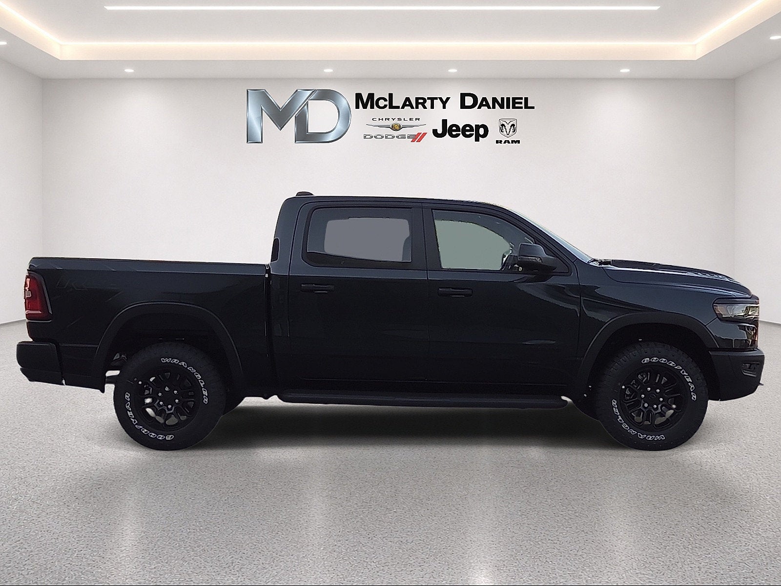 2027 RAM Ram 1500 RAM 1500 REBEL CREW CAB 4X4 5'7' BOX