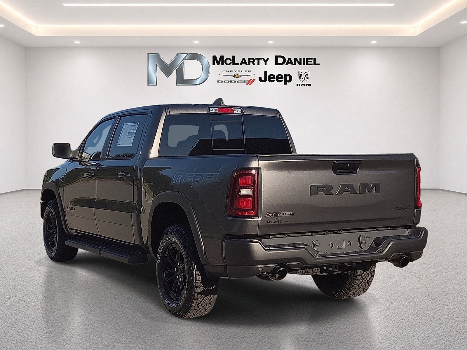 2027 RAM Ram 1500 RAM 1500 REBEL CREW CAB 4X4 5'7' BOX