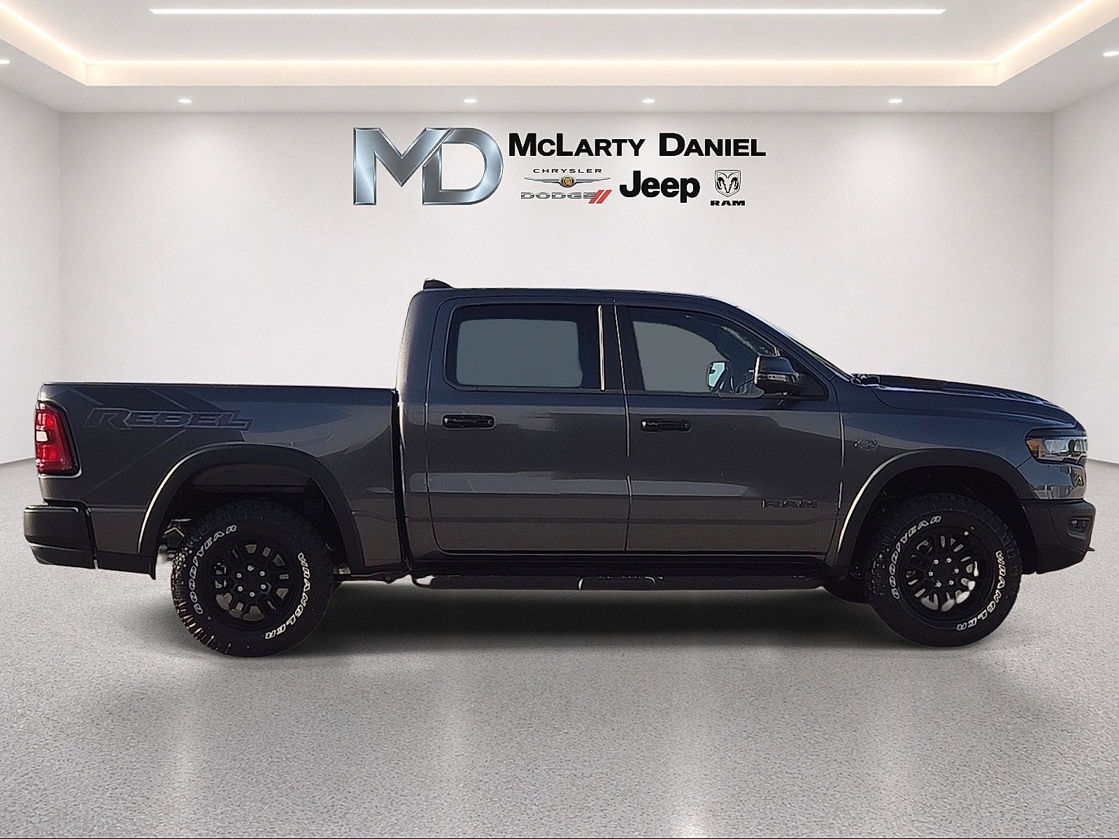 2027 RAM Ram 1500 RAM 1500 REBEL CREW CAB 4X4 5'7' BOX
