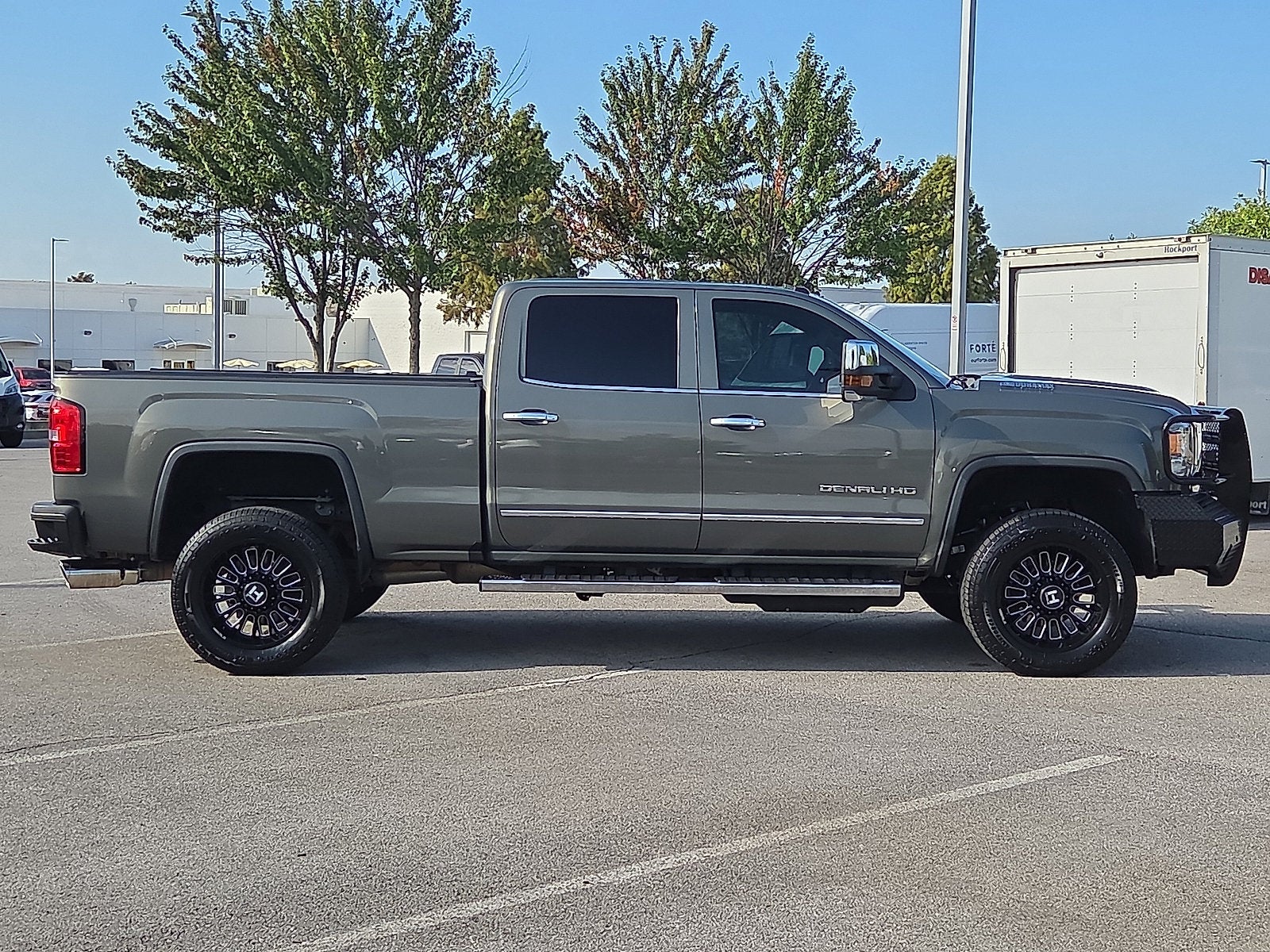 2018 GMC Sierra 2500HD Denali