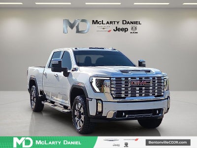 2024 GMC Sierra 2500HD 4WD Crew Cab Standard Bed Denali