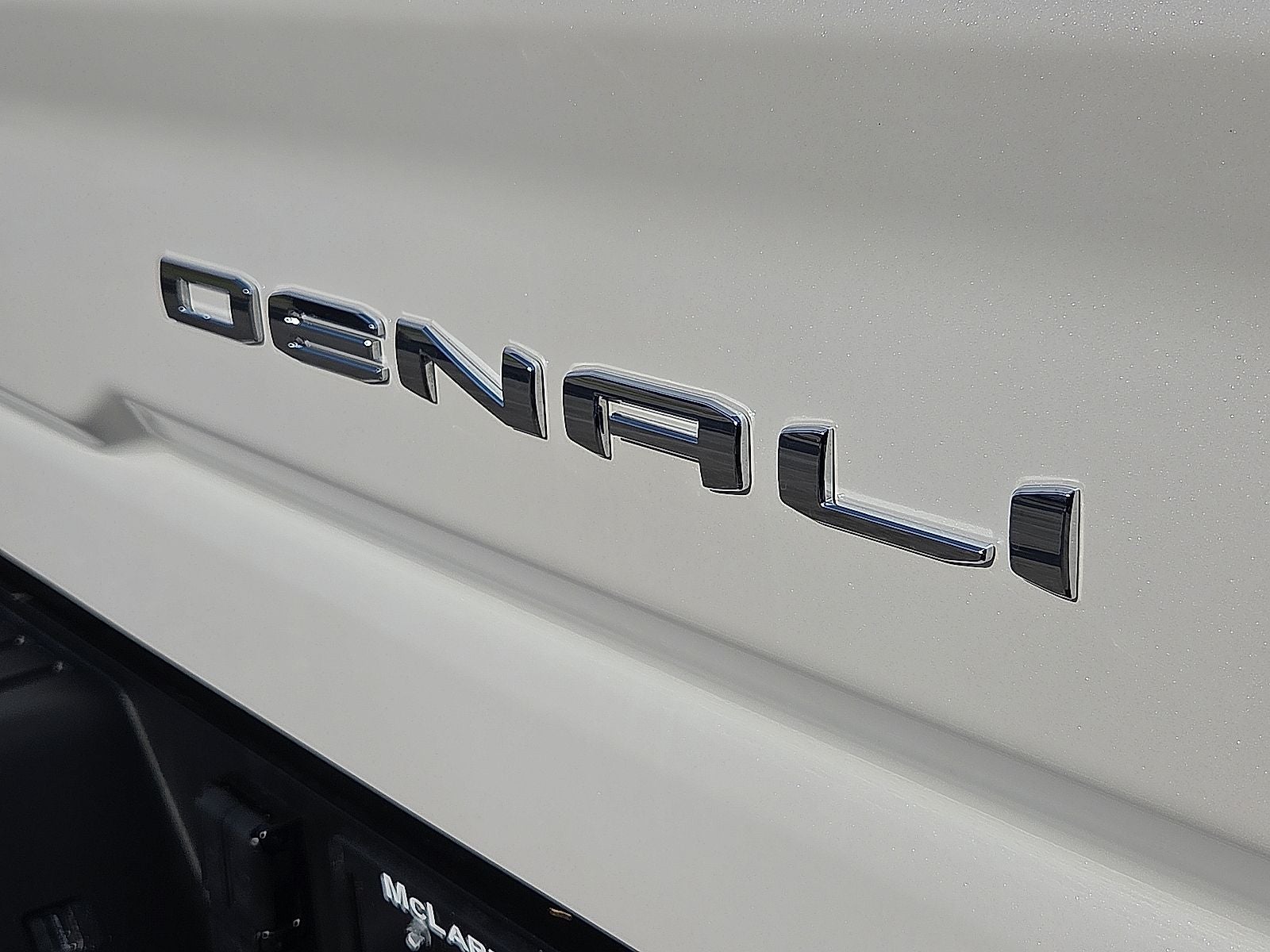 2024 GMC Sierra 2500HD 4WD Crew Cab Standard Bed Denali