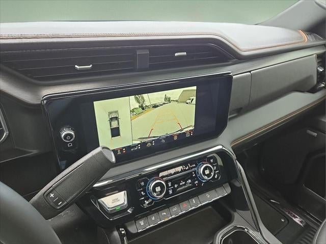 2025 GMC Sierra 2500HD 4WD Crew Cab Standard Bed AT4