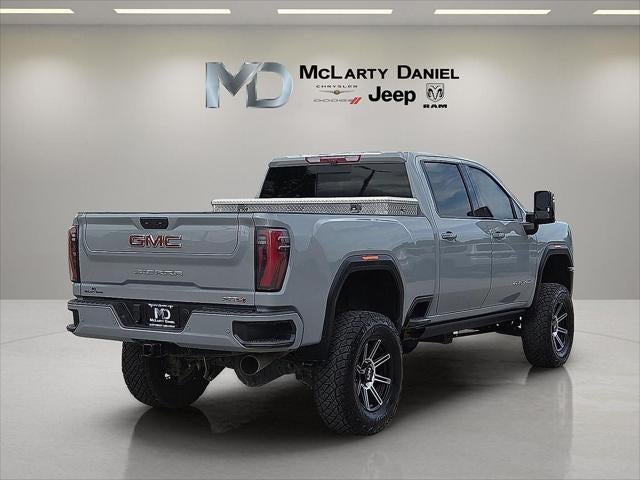 2025 GMC Sierra 2500HD 4WD Crew Cab Standard Bed AT4