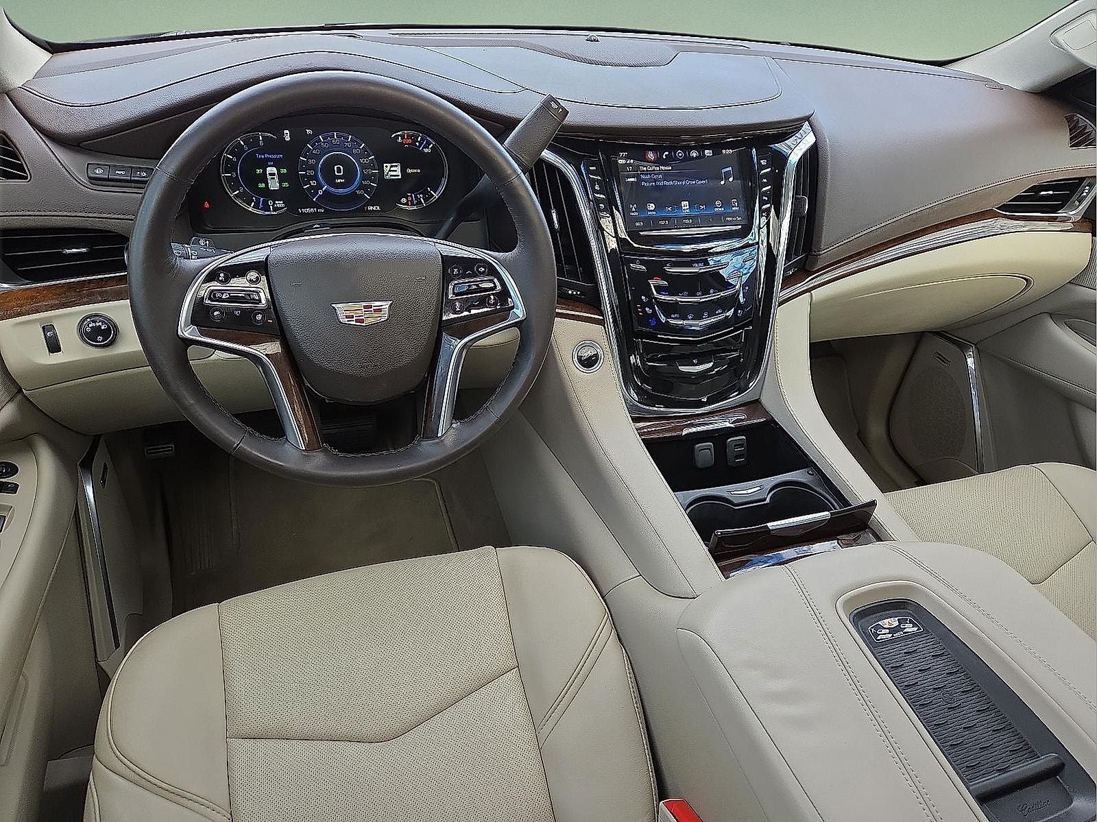 2017 Cadillac Escalade Luxury