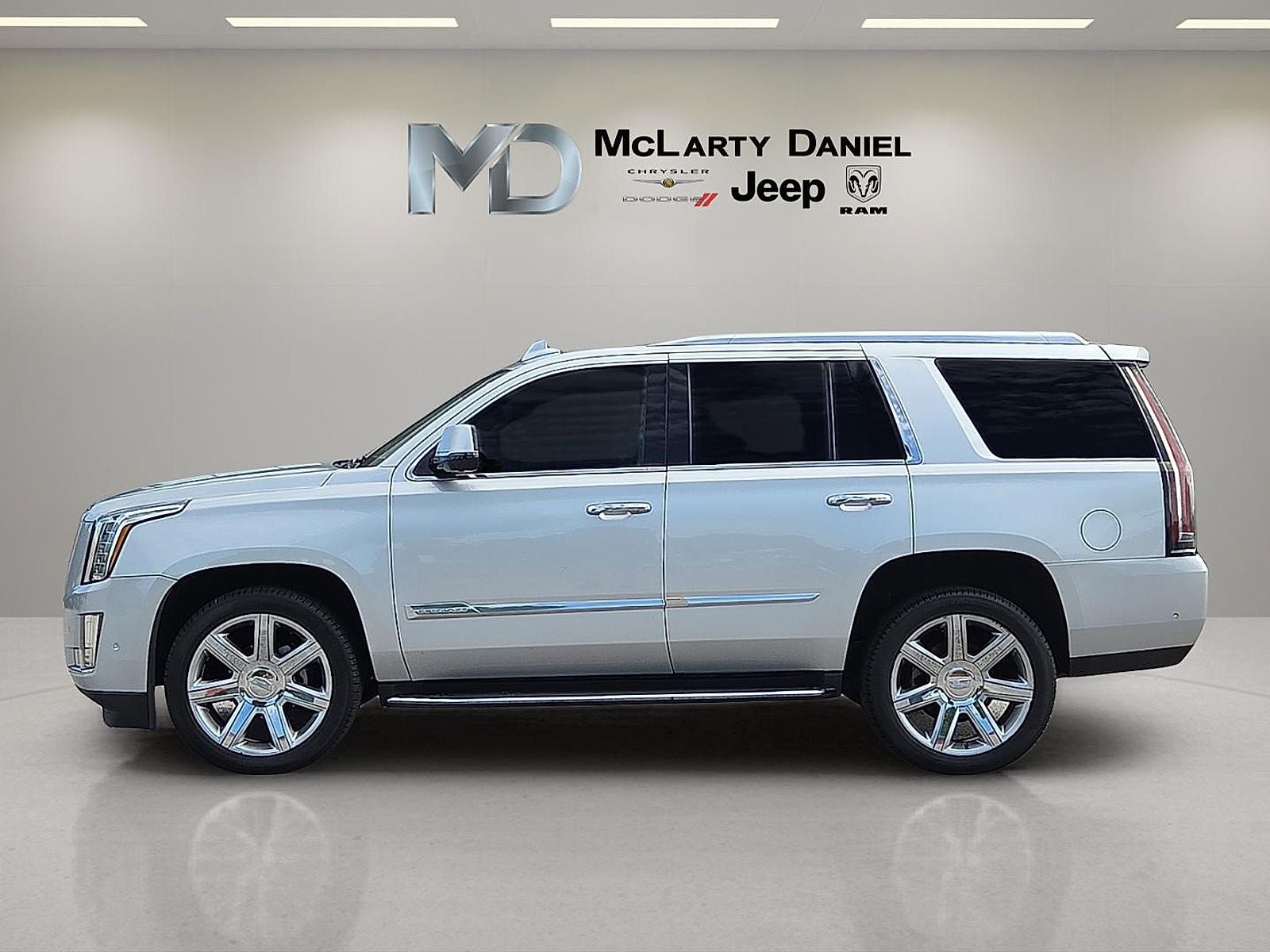 2017 Cadillac Escalade Luxury