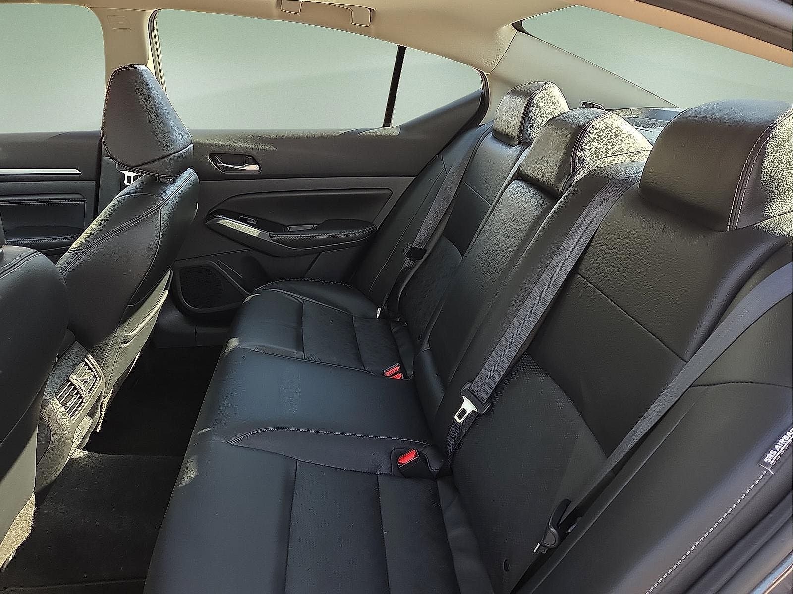 2023 Nissan Altima SL FWD