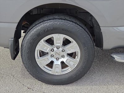 2017 Nissan TITAN SV