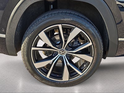 2024 Volkswagen Atlas Cross Sport 2.0T SEL Premium R-Line
