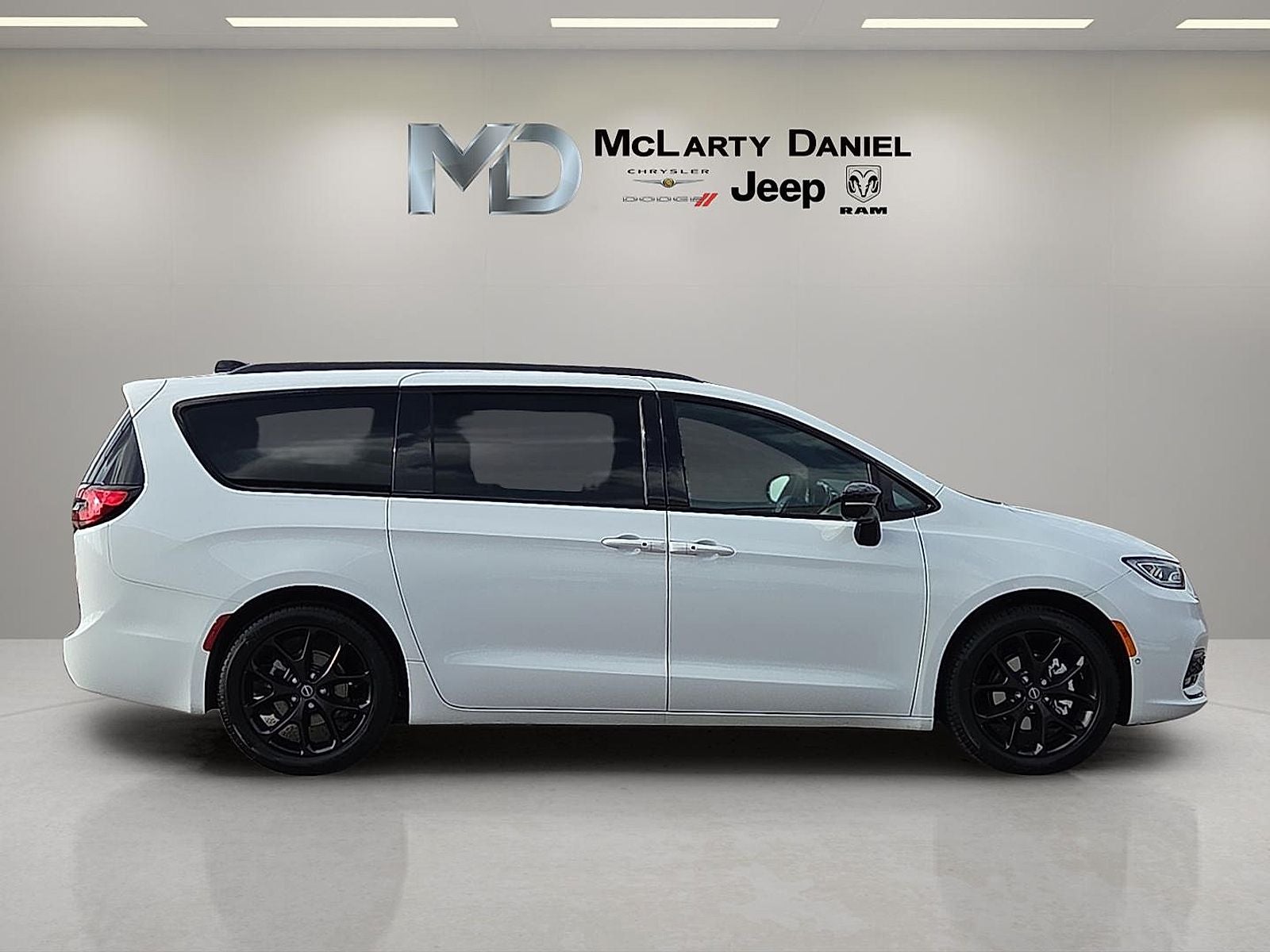 2026 Chrysler Pacifica PACIFICA LIMITED