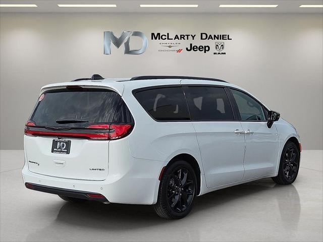 2026 Chrysler Pacifica PACIFICA LIMITED