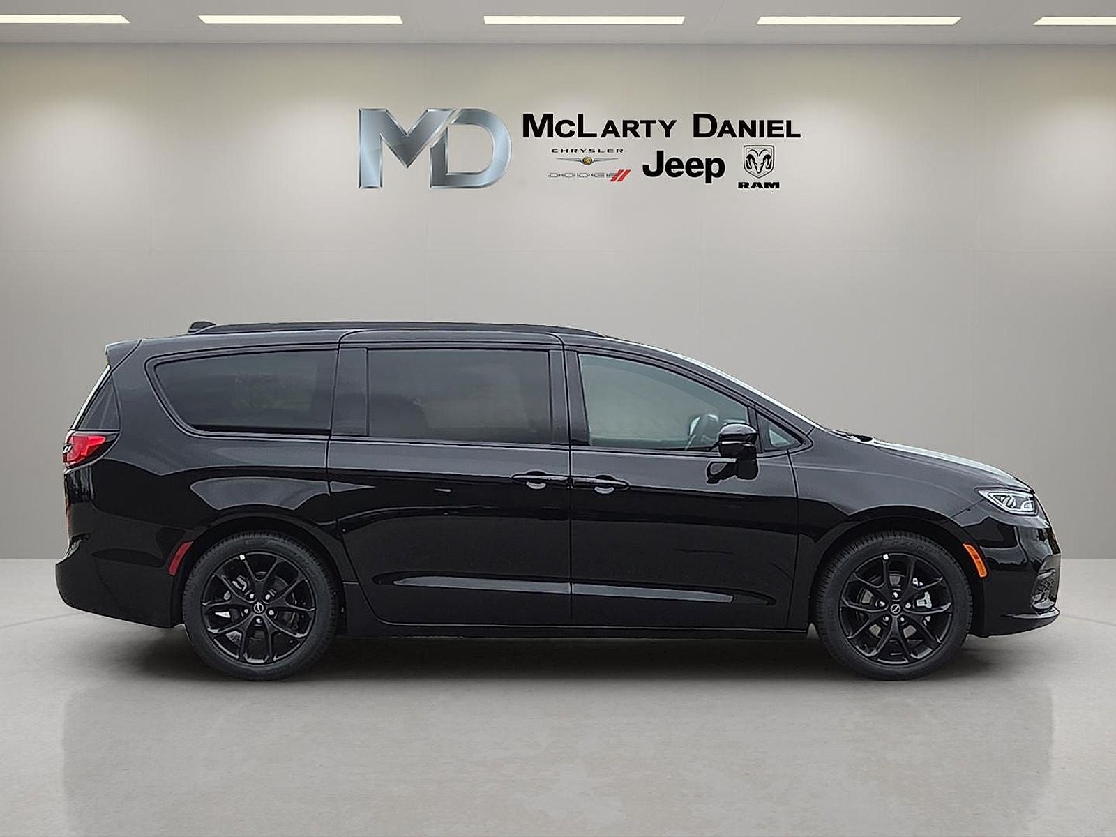 2026 Chrysler Pacifica PACIFICA LIMITED