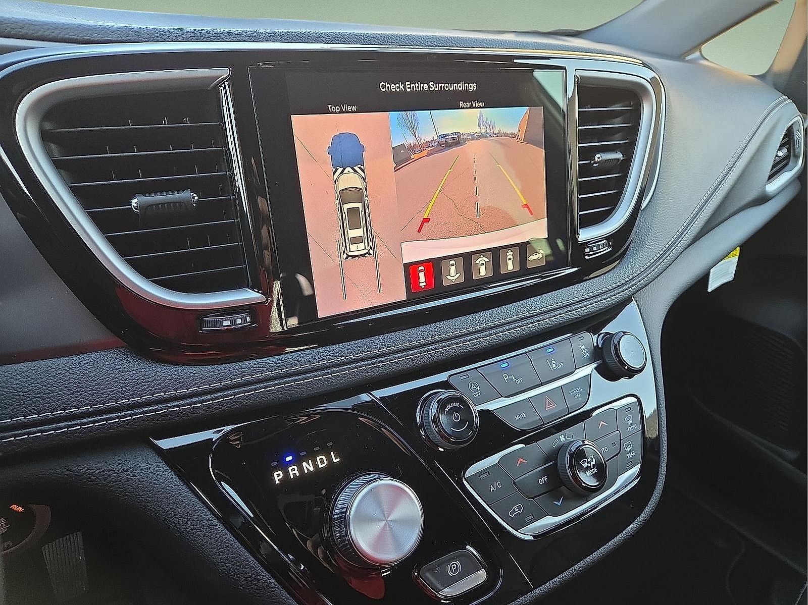 2026 Chrysler Pacifica PACIFICA SELECT AWD