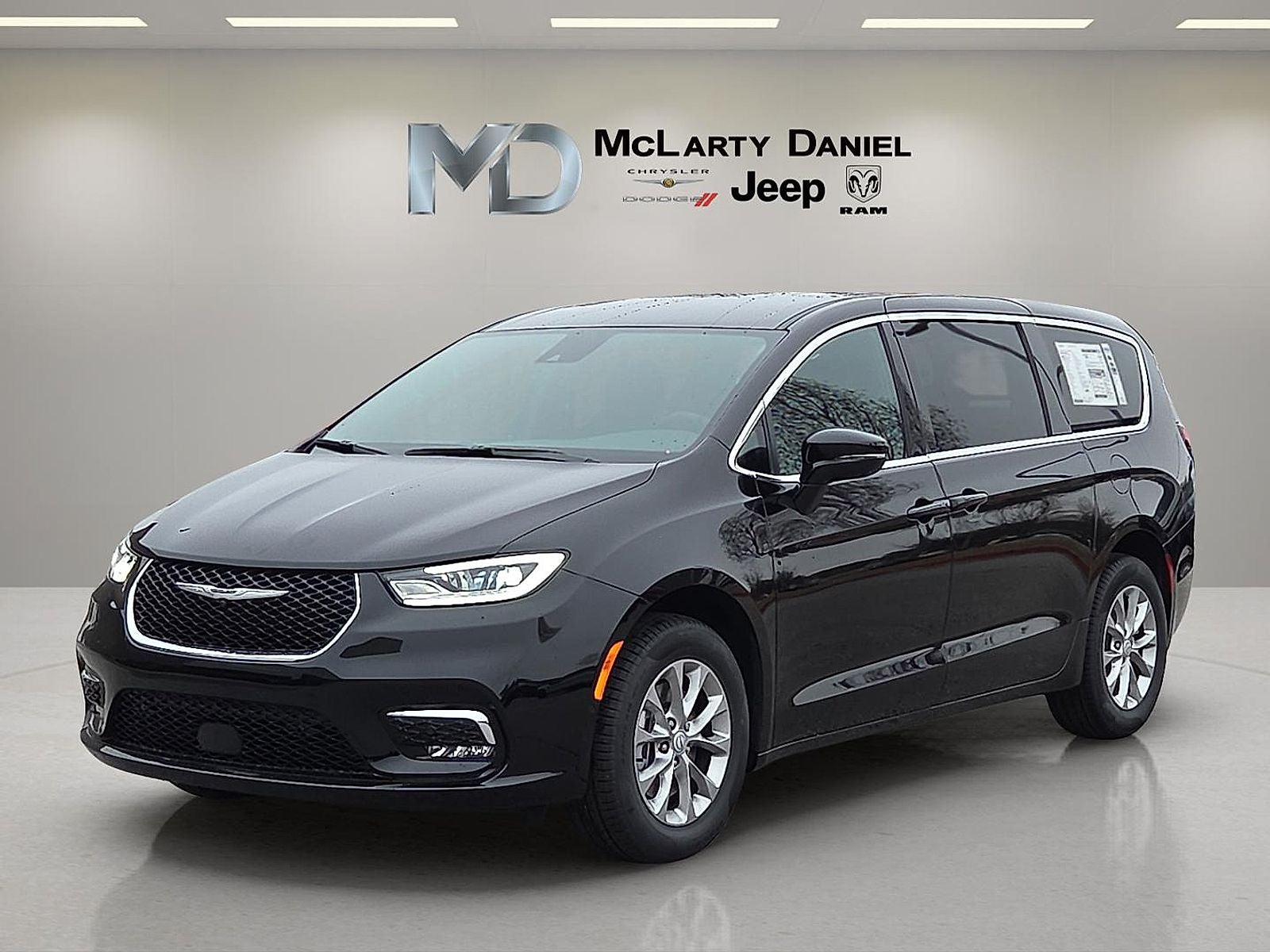 2026 Chrysler Pacifica PACIFICA SELECT AWD
