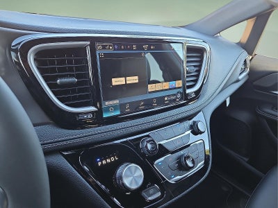 2026 Chrysler Pacifica PACIFICA SELECT AWD