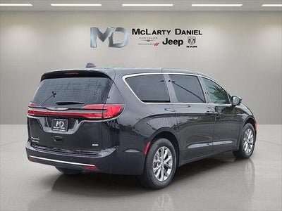 2026 Chrysler Pacifica PACIFICA SELECT AWD