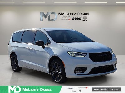 2026 Chrysler Pacifica PACIFICA SELECT AWD