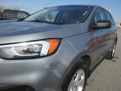 2020 Ford Edge SE