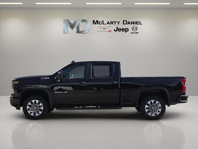 2025 Chevrolet Silverado 2500HD 4WD Crew Cab Standard Bed Custom