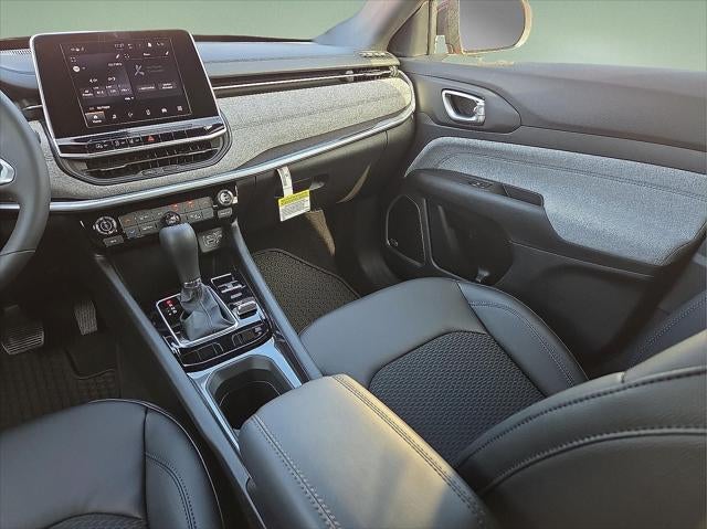 2026 Jeep Compass COMPASS LATITUDE 4X4