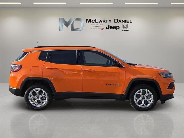 2026 Jeep Compass COMPASS LATITUDE 4X4