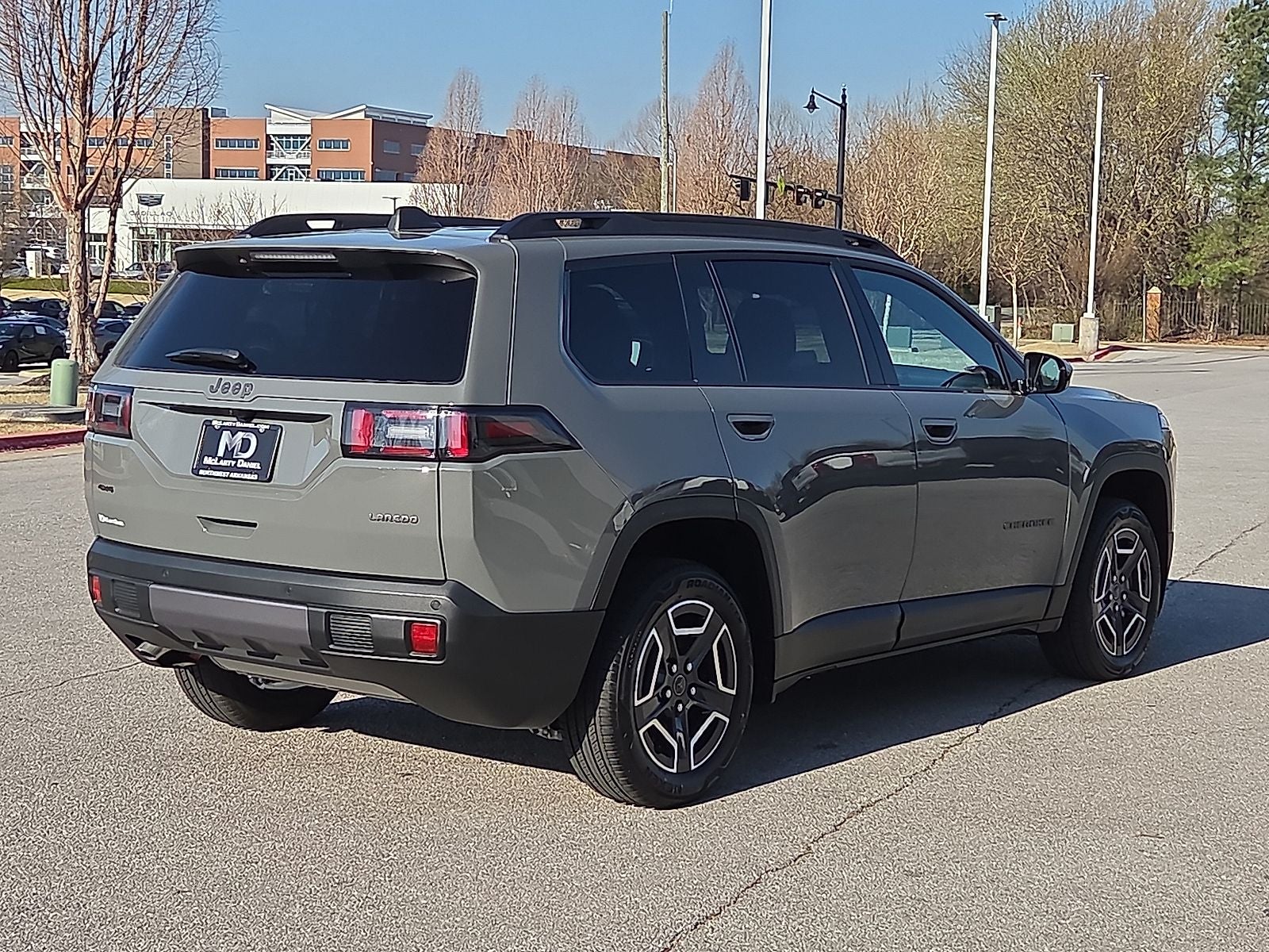2026 Jeep Cherokee CHEROKEE LAREDO 4X4