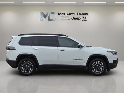 2026 Jeep Cherokee CHEROKEE LAREDO 4X4