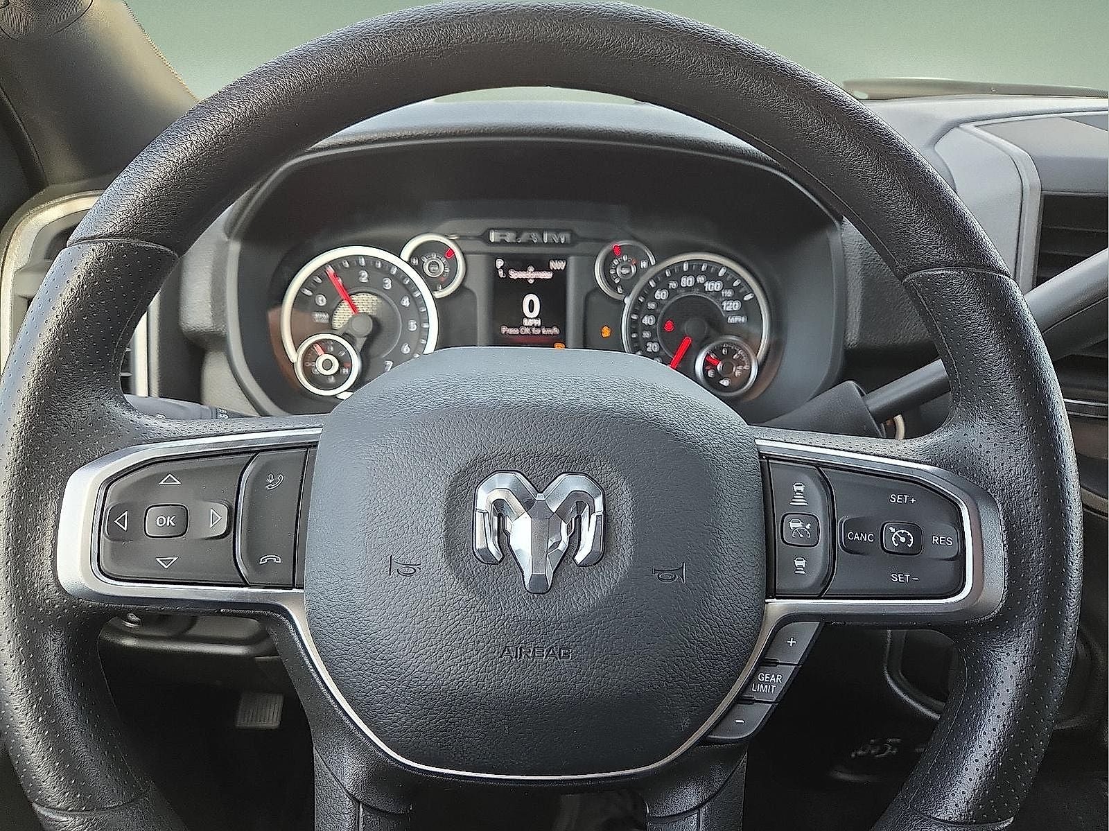 2026 RAM Ram 3500 RAM 3500 TRADESMAN CREW CAB 4X4 6'4' BOX