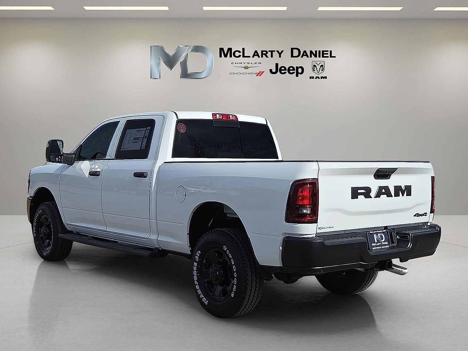 2026 RAM Ram 3500 RAM 3500 TRADESMAN CREW CAB 4X4 6'4' BOX