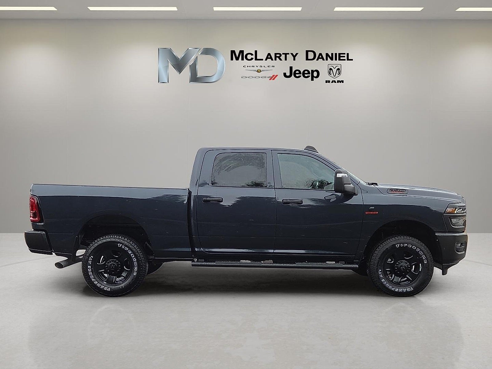 2026 RAM Ram 3500 RAM 3500 TRADESMAN CREW CAB 4X4 6'4' BOX