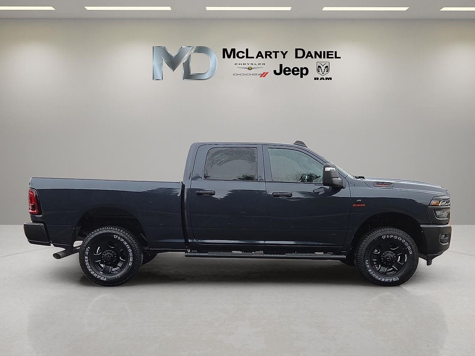 2026 RAM Ram 3500 RAM 3500 TRADESMAN CREW CAB 4X4 6'4' BOX