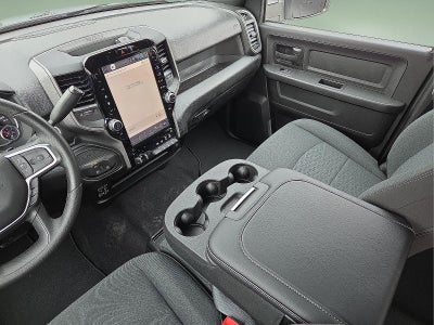 2026 RAM Ram 3500 RAM 3500 TRADESMAN CREW CAB 4X4 6'4' BOX