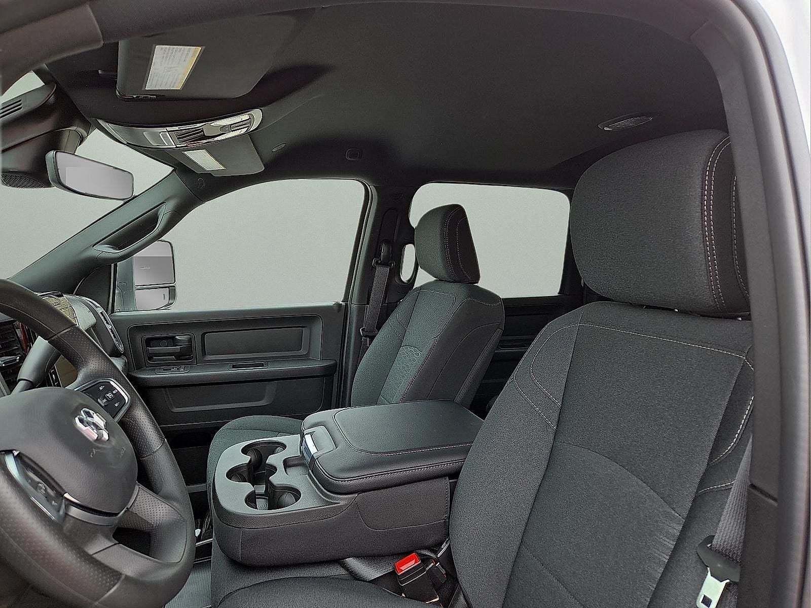 2026 RAM Ram 3500 RAM 3500 TRADESMAN CREW CAB 4X4 6'4' BOX